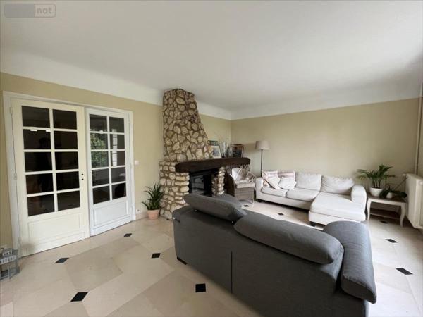 Maison à vendre à La Chaussée-Saint-Victor dans le Loir-et-Cher (41260), ref : 41002-1082205