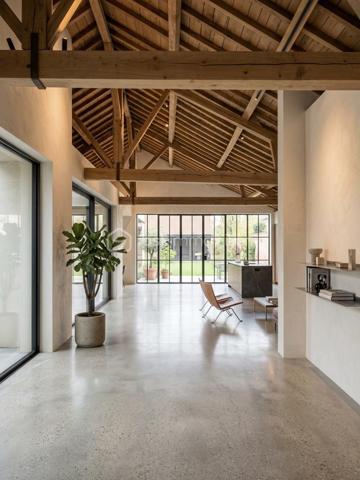 Local commercial de 700 m²