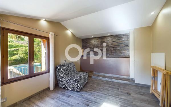 Maison à vendre    5 pièces •  Mandelieu-la-Napoule