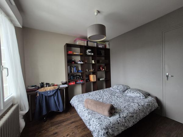 Maison familiale lumineuse et spacieuse.