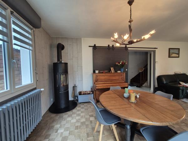 Maison familiale lumineuse et spacieuse.