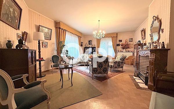 Maison à vendre    7 pièces • 206 m2 Auby