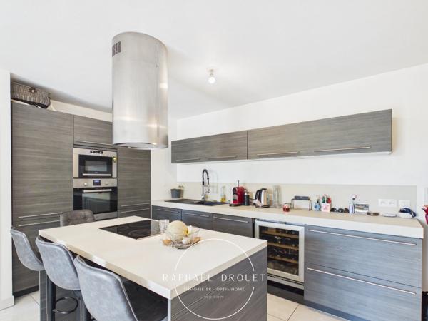 VAULX-EN-VELIN VILLAGE SUD – APPARTEMENT T4 DE 74 m² AVEC TERRASSE ET GARAGE