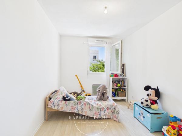 VAULX-EN-VELIN VILLAGE SUD – APPARTEMENT T4 DE 74 m² AVEC TERRASSE ET GARAGE
