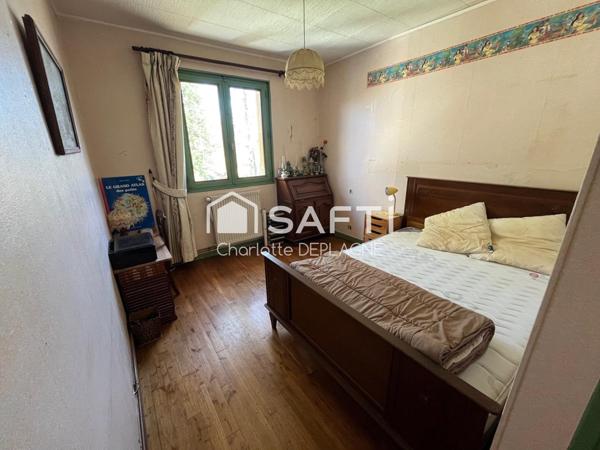 Belle maison sur sous-sol