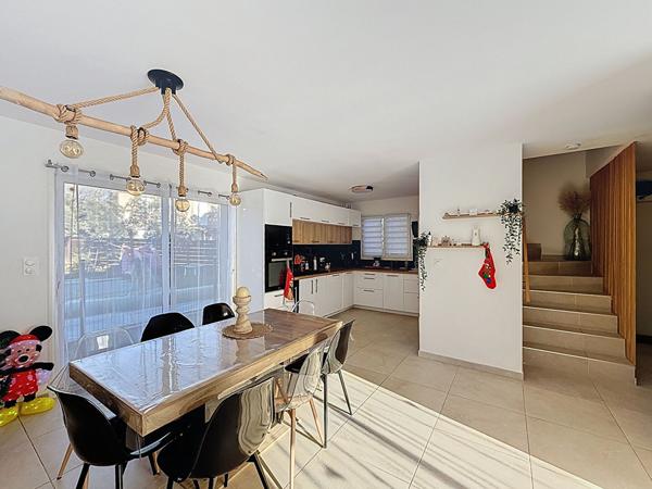 Maison T4 de 80m² dans un secteur calme- Piscine, garage