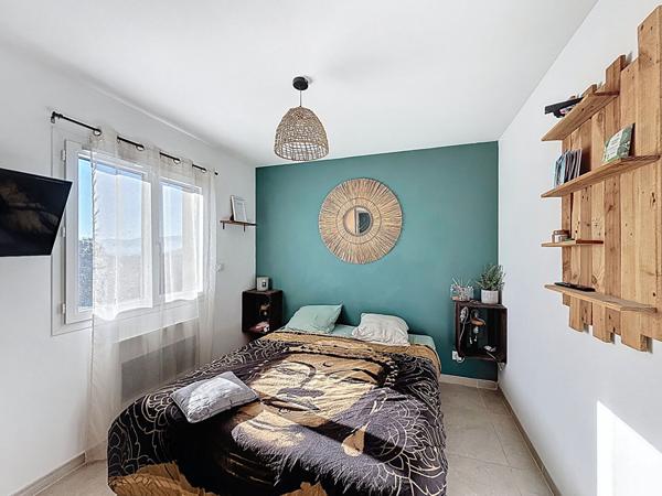 Maison T4 de 80m² dans un secteur calme- Piscine, garage