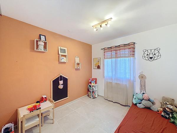 Maison T4 de 80m² dans un secteur calme- Piscine, garage