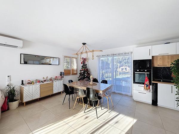 Maison T4 de 80m² dans un secteur calme- Piscine, garage