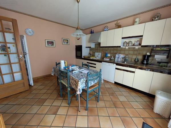 Maison à vendre à Yvré-l'Évêque dans la Sarthe (72530), ref : l800239412