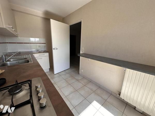 A VENDRE 56 VANNES Est, maison mitoyenne sur jardin sud 239 m²,