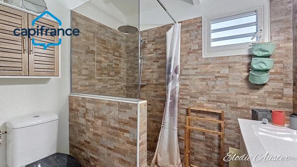 Villa contemporaine T6 avec piscine secteur calme et prisé