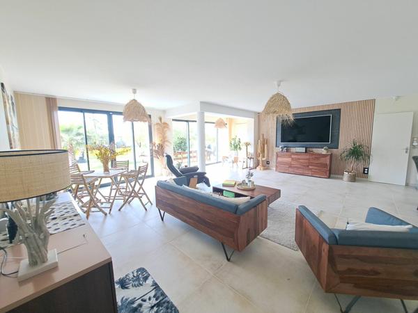 Maison à vendre    4 pièces • 130 m2 Sainte-Soulle