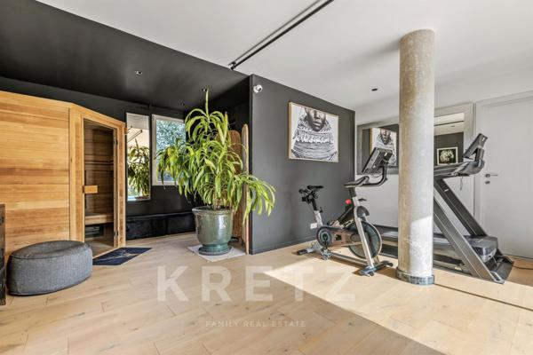 Sainte-Maxime, magnifique villa provençale proche des plages.