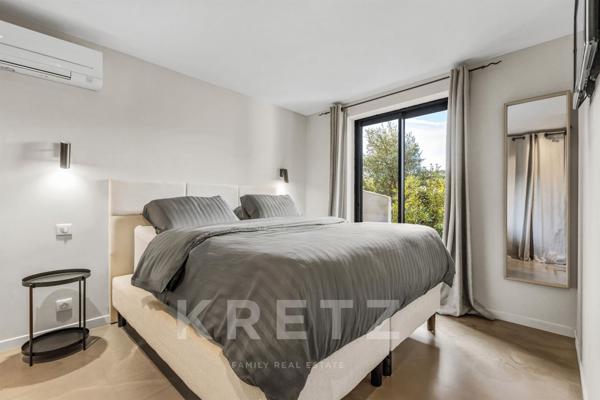 Sainte-Maxime, magnifique villa provençale proche des plages.