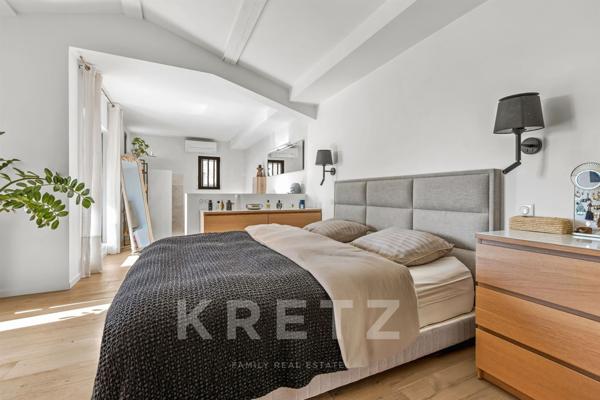 Sainte-Maxime, magnifique villa provençale proche des plages.