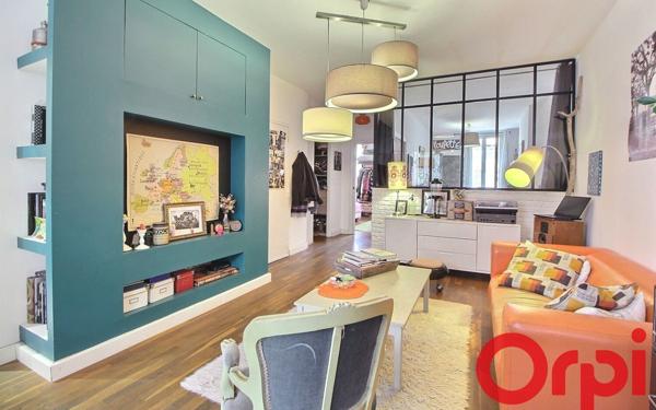 Appartement à vendre    3 pièces • 65,55 m2 Marseille 1