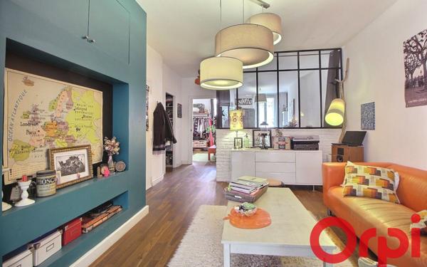 Appartement à vendre    3 pièces • 65,55 m2 Marseille 1