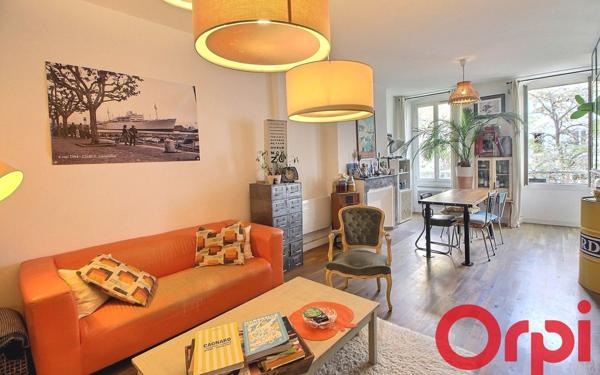 Appartement à vendre    3 pièces • 65,55 m2 Marseille 1