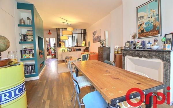 Appartement à vendre    3 pièces • 65,55 m2 Marseille 1