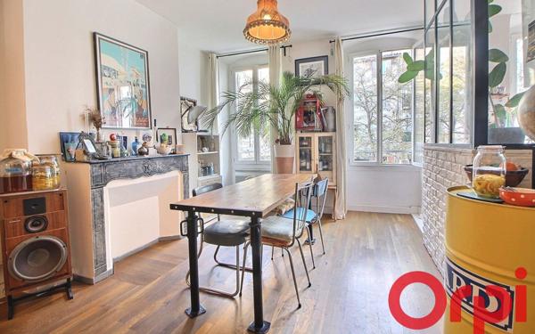 Appartement à vendre    3 pièces • 65,55 m2 Marseille 1