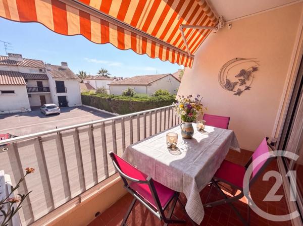 Appartement F3 à vendre  3 pièces - 57 m 2   LE GRAU DU ROI  - 30