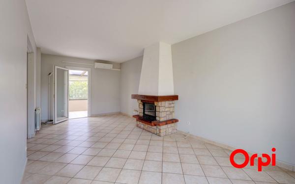 Maison à vendre    4 pièces •  Saint-Genis-Laval