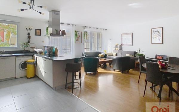 Appartement à vendre    3 pièces • 77,69 m2 Issy-les-Moulineaux