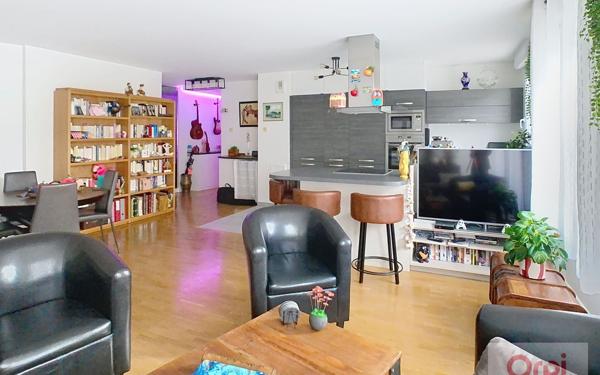 Appartement à vendre    3 pièces • 77,69 m2 Issy-les-Moulineaux