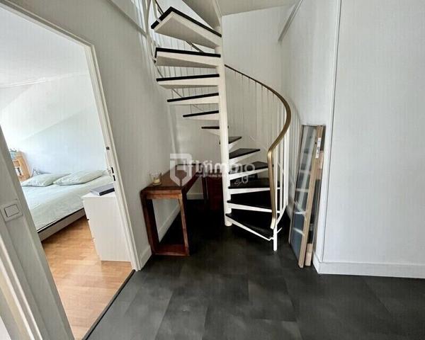 Duplex 5 pieces vues dégagées au calme