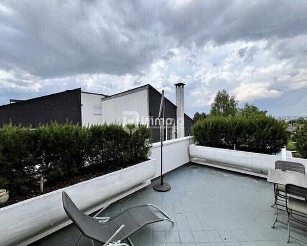 Duplex 5 pieces vues dégagées au calme