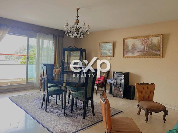 En eXclusivité / Appartement traversent / T4 -93 m² - Balcon - Garage / Quartier Saint-Jean-Du-Var