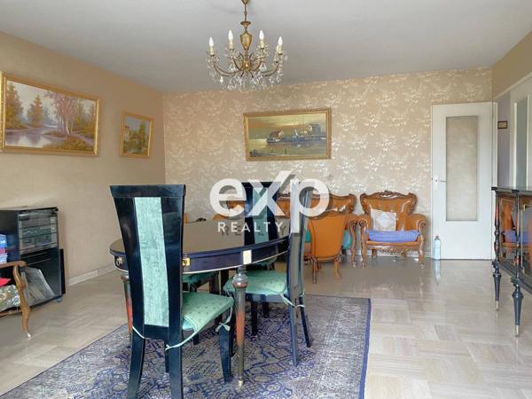 En eXclusivité / Appartement traversent / T4 -93 m² - Balcon - Garage / Quartier Saint-Jean-Du-Var