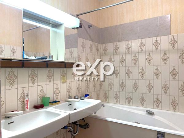 En eXclusivité / Appartement traversent / T4 -93 m² - Balcon - Garage / Quartier Saint-Jean-Du-Var