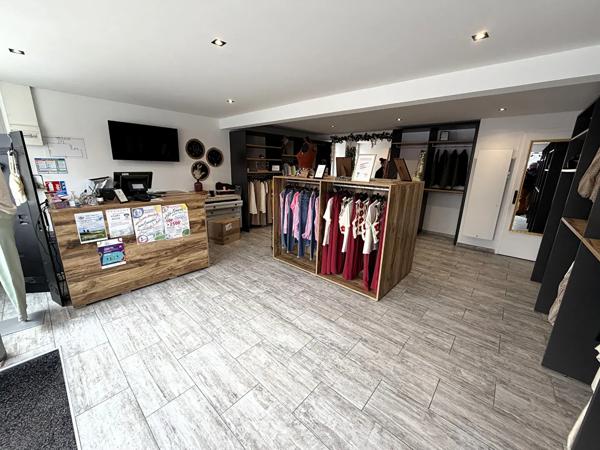 Immeuble à vendre 170m² Guînes (62340)