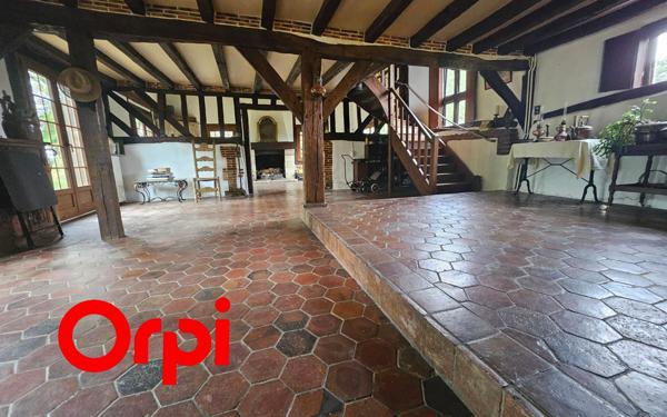 Maison à vendre    8 pièces •  Bernay