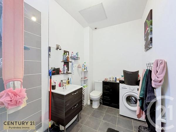 Immeuble à vendre  560,70 m 2   ST GAUDENS  - 31