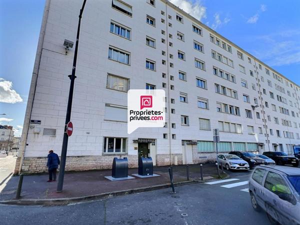 Appartement T5/6 d'env. 106 m2 en dernier étage avec 4 ch. et cave dans secteur prisé sur PERIGUEUX (24000)