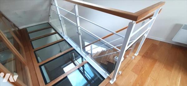 MAISON EQUEURDREVILLE CENTRE 4 CHAMBRES + COUR