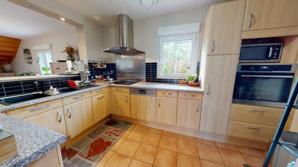 Plaisance Du Touch Maison T4 de 110 m2 avec garage jardin et piscine