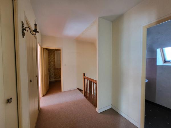 BELLE MAISON A RENOVER ! 4 chambres, quartier proche écoles