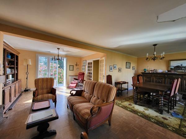 BELLE MAISON A RENOVER ! 4 chambres, quartier proche écoles