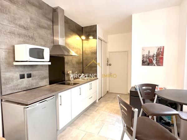 Salon-de-Provence (13300) Immeuble de rapport – Hyper Centre Salon – 3 lots