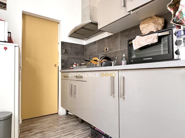 Salon-de-Provence (13300) Immeuble de rapport – Hyper Centre Salon – 3 lots