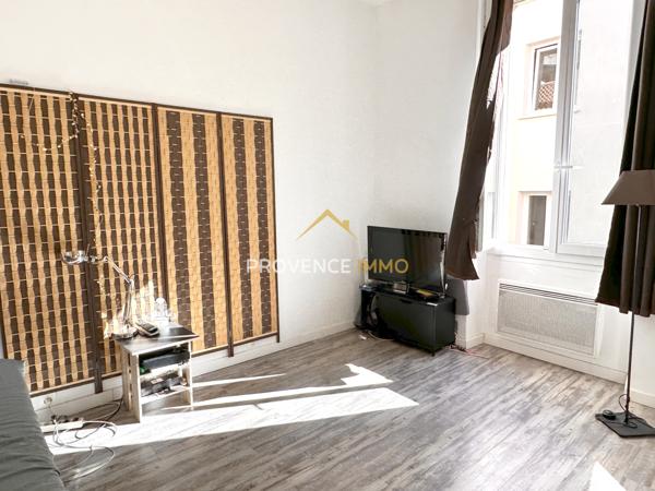 Salon-de-Provence (13300) Immeuble de rapport – Hyper Centre Salon – 3 lots