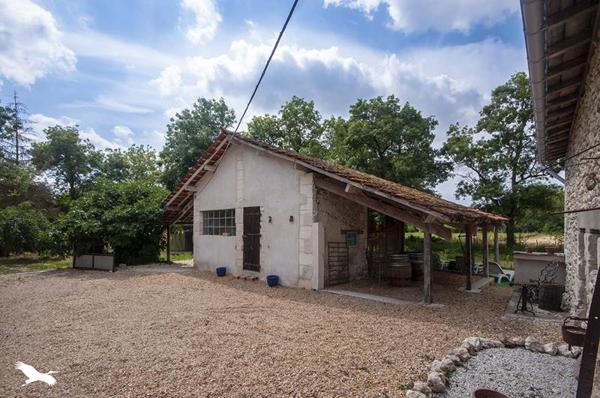 Maison à vendre |  Petit-Bersac |  6 pièces | 161 m²