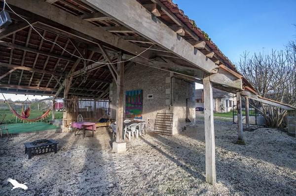 Maison à vendre |  Petit-Bersac |  6 pièces | 161 m²