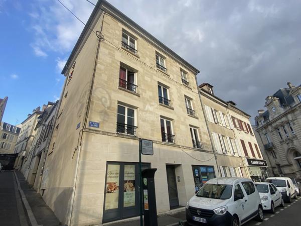 Appartement Pontoise 2 pièce(s) 35.95 m2 139 000 € ** - Ref : 10347