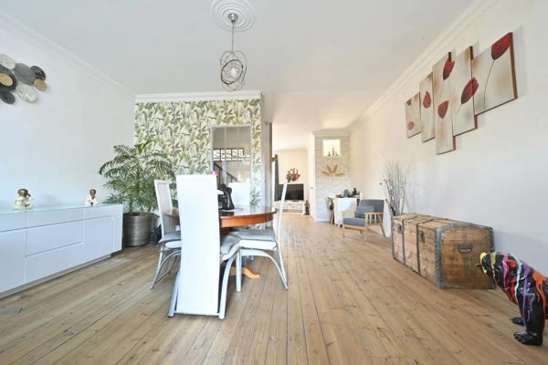 Maison de ville avec Véranda, terrasse, jardin à SAINTES (17)