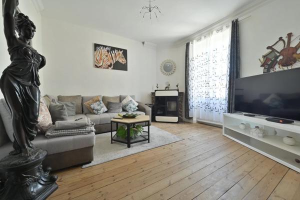 Maison de ville avec Véranda, terrasse, jardin à SAINTES (17)